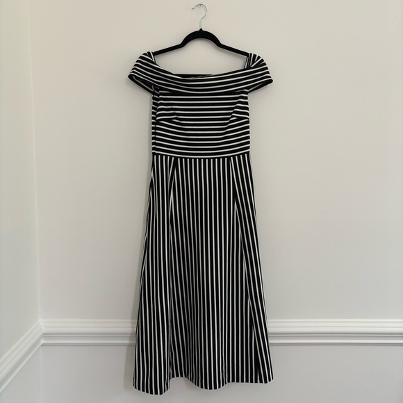 Banana Republic Off The Shoulder Stripe Midi Dress Knit Size 4 - Picture 2 of 5